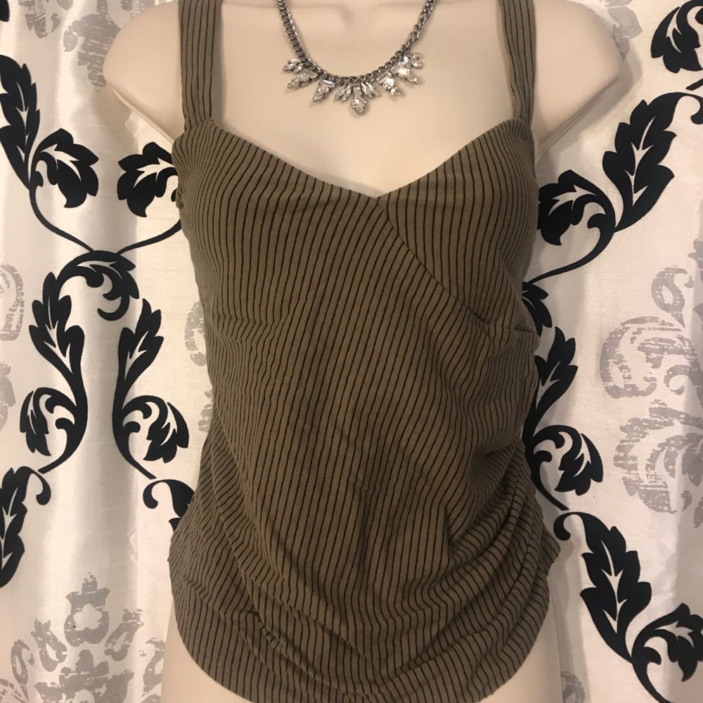 Express tank with stripes
